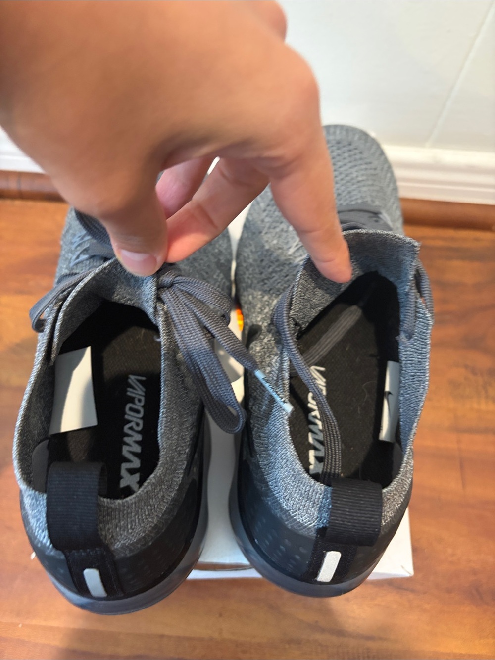 Nike VaporMax Flyknit Sneaker — Dark Gray/Black - Picture 7 of 8